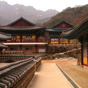 South Korea - a temple in Gyeryong-san