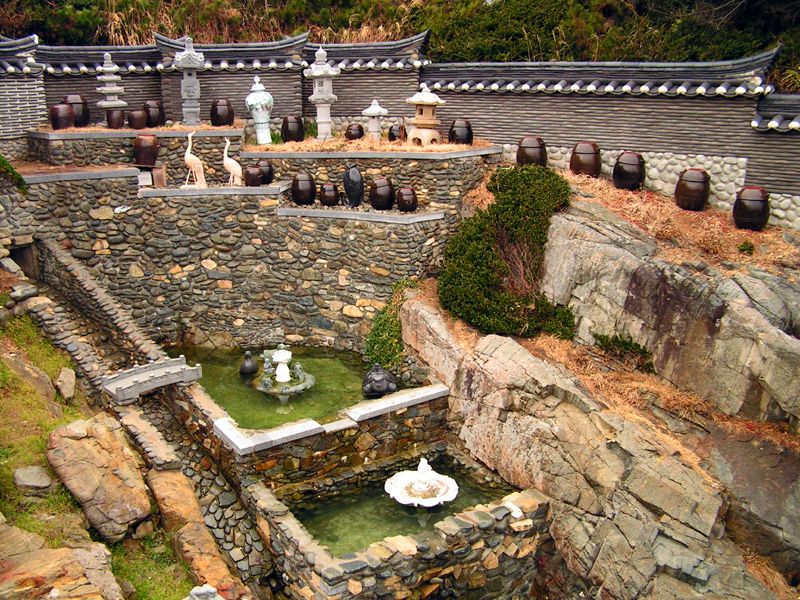 South Korea - Busan - Haedong Yonggunsa Temple 18