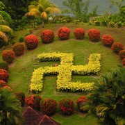 Malaysia - Borneo - a peace sign in Puu Jih Shih Temple
