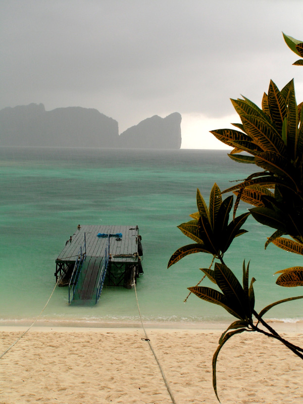Thailand - Koh Phi Phi in a storm 02