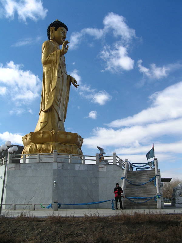 Ulaanbaatar - Shagjamouni Buddha statue