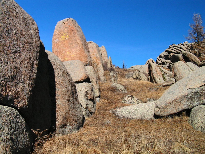 Mongolia - beautiful boulders in Tsetserleg NP 02