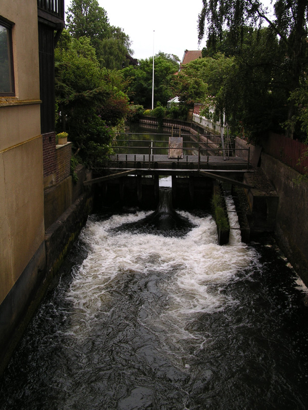 Denmark - Ribe - a water control gate 01