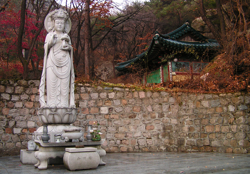 Kwan Seum Bosal statue