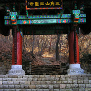 A gate in Hwagyesa