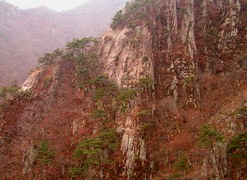 South Korea - trekking in Gyeryong-san mountain 06