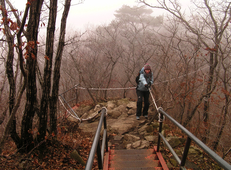 South Korea - trekking in Gyeryong-san mountain 13