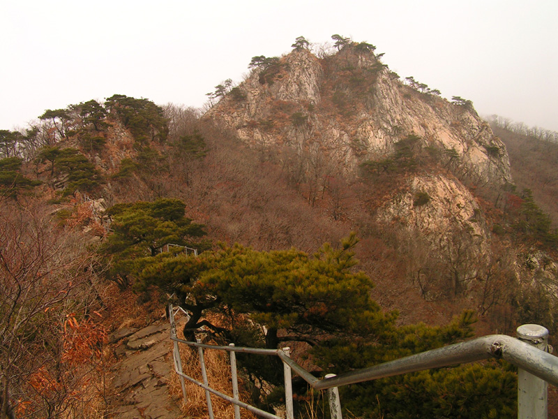 South Korea - trekking in Gyeryong-san mountain 26