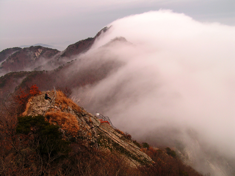 South Korea - trekking in Gyeryong-san mountain 28