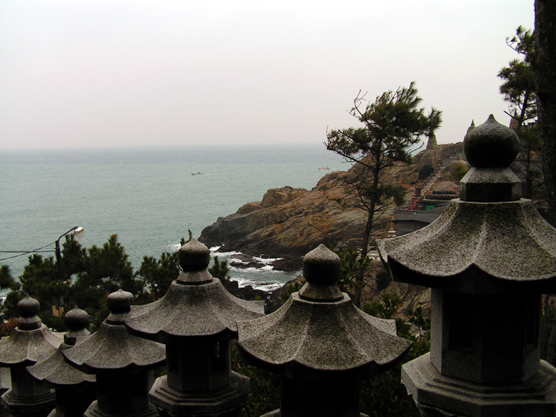 South Korea - Busan - Haedong Yonggunsa Temple 06