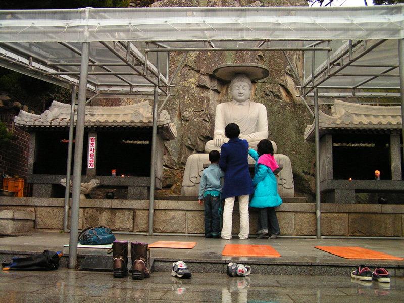 South Korea - Busan - Haedong Yonggunsa Temple 15