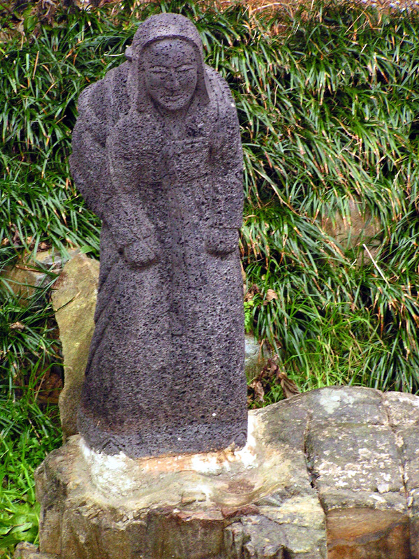 South Korea - Busan - Haedong Yonggunsa Temple 17