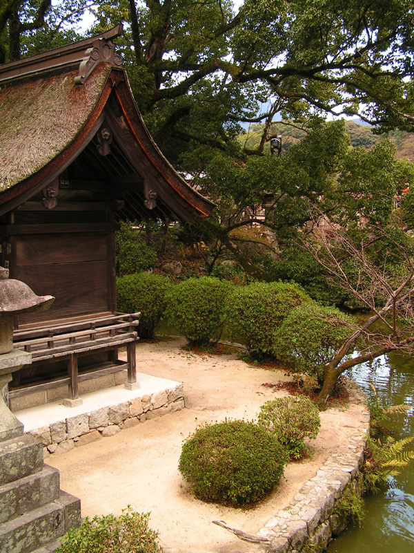 Japan - a Shinto Shrine in Fukuoka 01