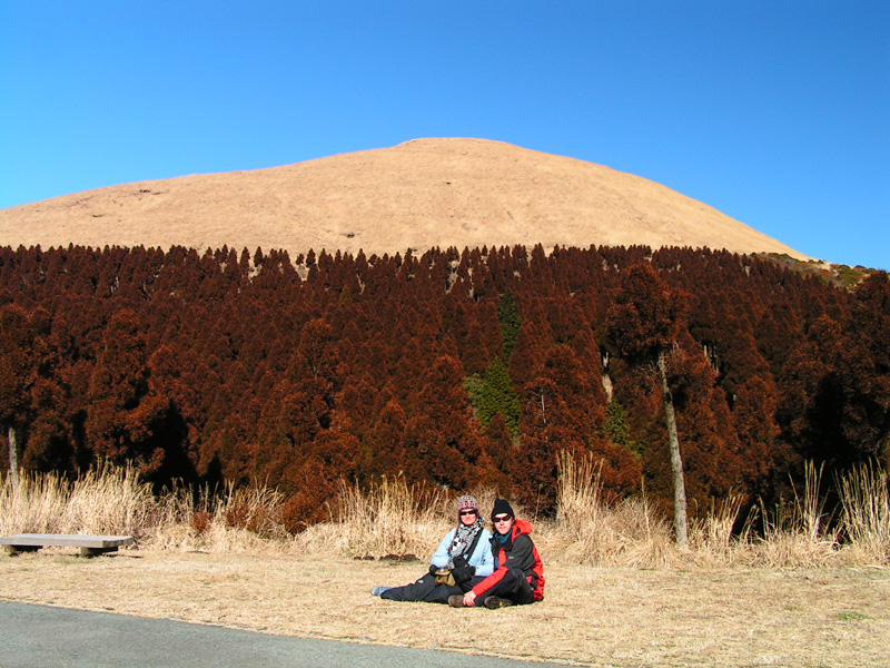 Japan - Paula and Brano trekking around Mt. Aso