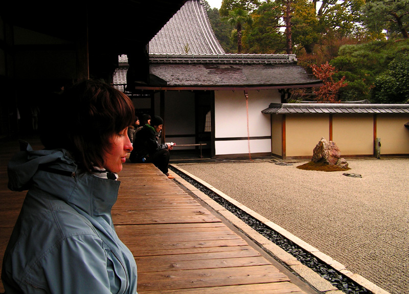 Japan - Kyoto - Paula looking at the Ryoanji Zen garden