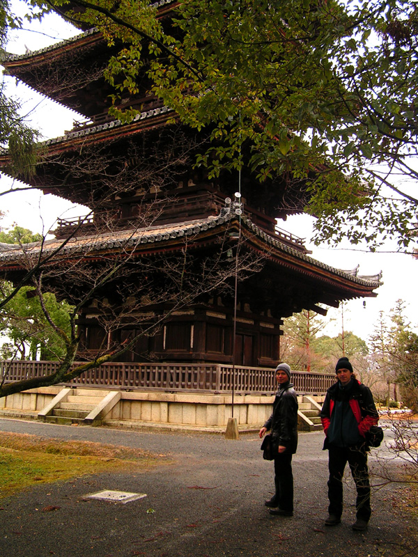 Japan - Kyoto - Brano and Martin on front of Toji