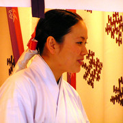 Japan - Nara - a saleswoman in Kasuga Taisha