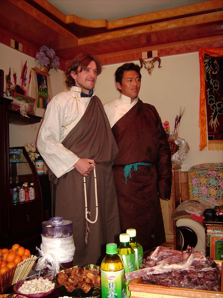 Tibet - Lhasa - Brano like a Tibetan man :)
