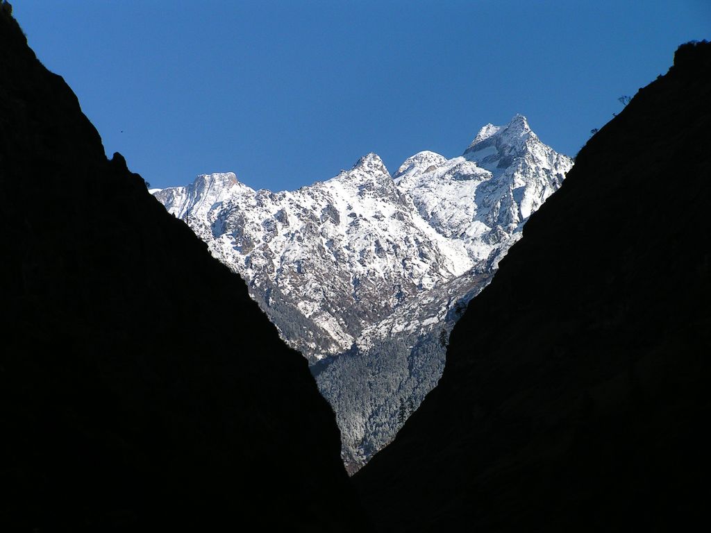 Nepal - trek to Bagarchhap 01