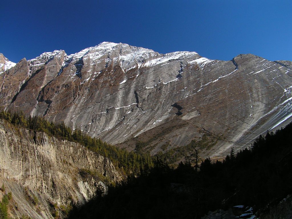 Nepal - trek to Chame 04