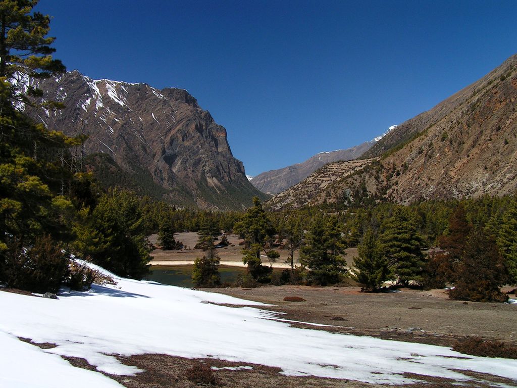 Nepal - trek to Chame 07