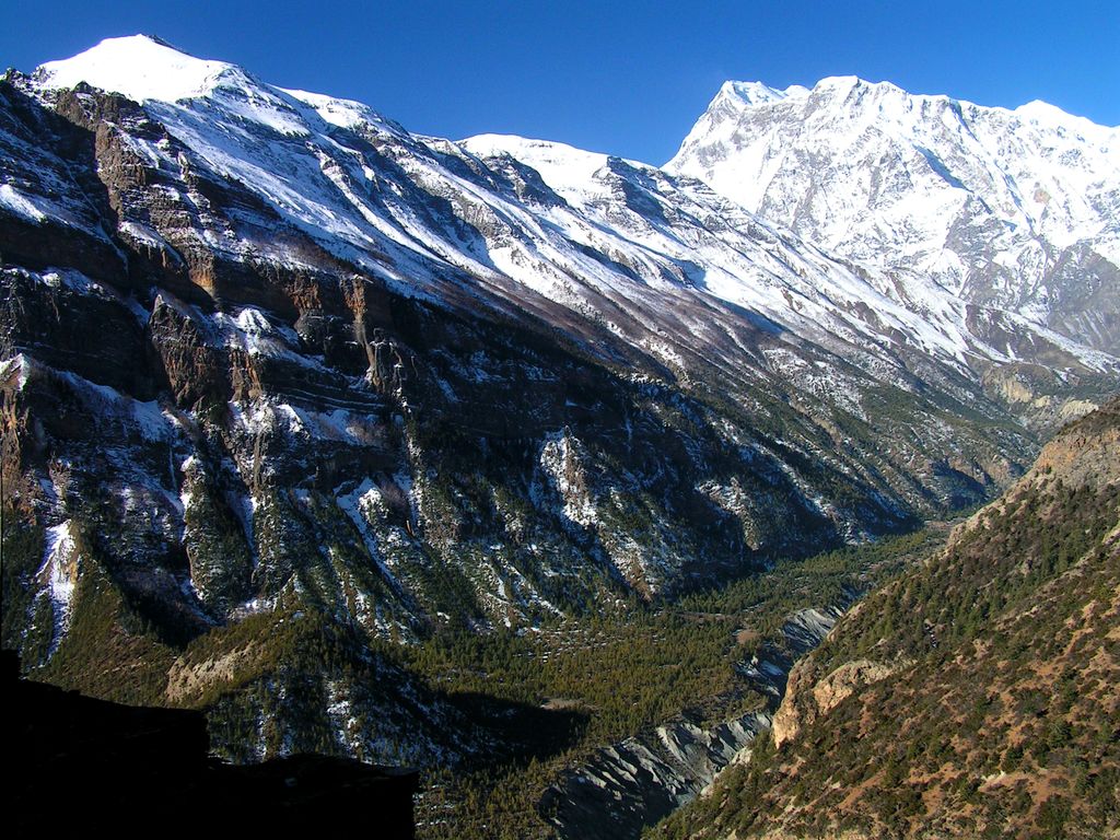 Nepal - trek to Pisang 09