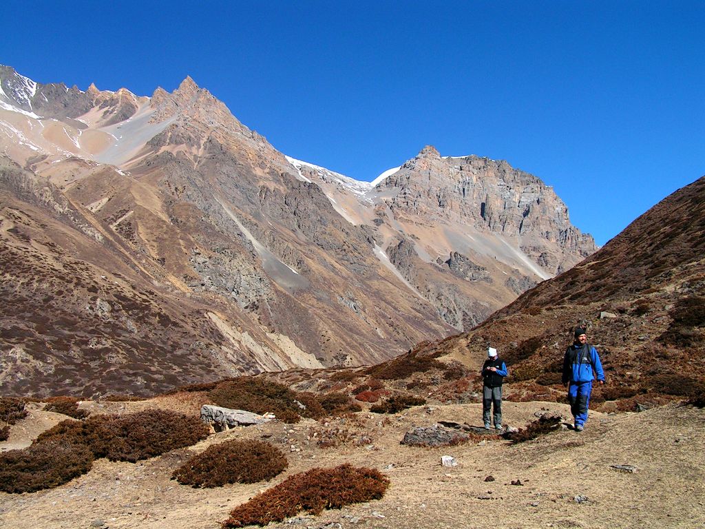 Nepal - trek to Thorong Phedi 01