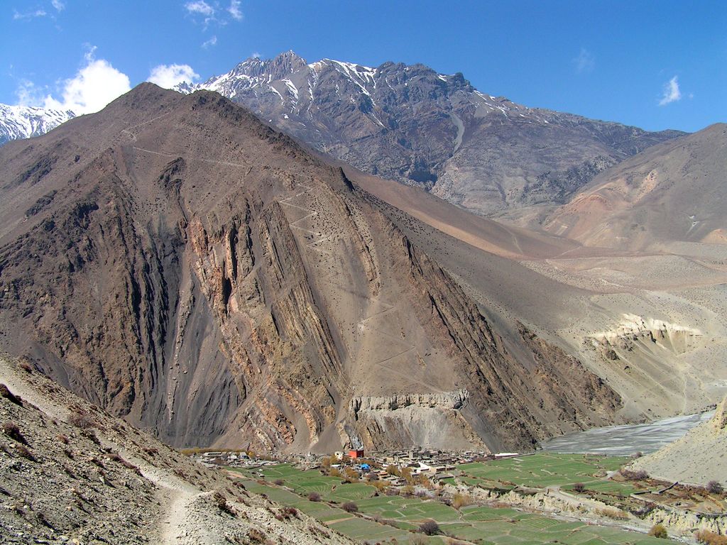 Nepal - hills around Kagbeni