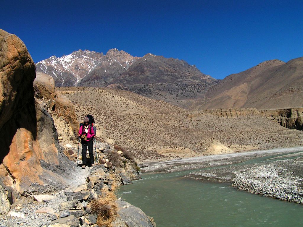 Nepal - Paula at the bank of Kali Gandaki River
