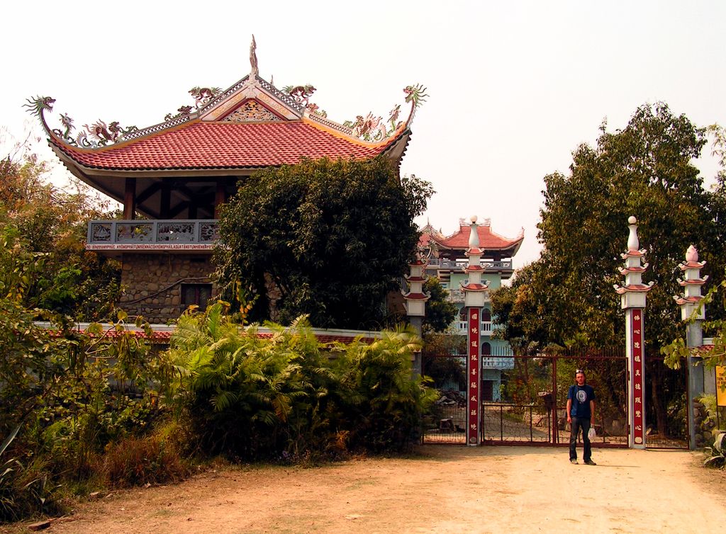 Nepal - Lumbini - Vietnam temple