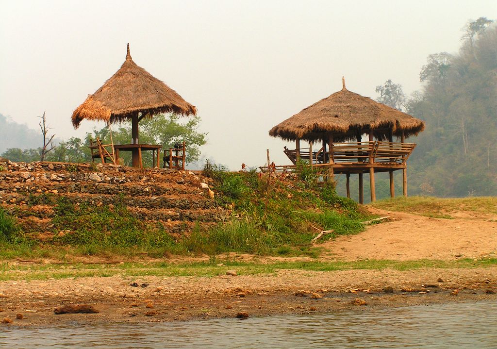 Northern Thailand - bamboo rafting 08