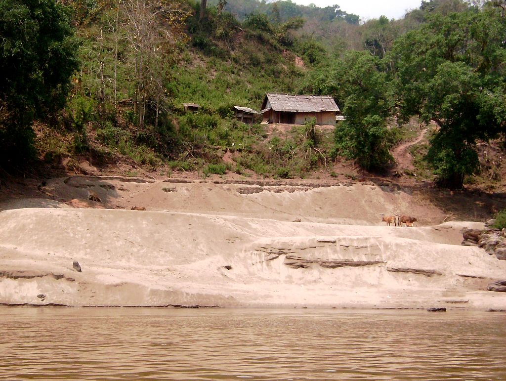 Laos - to Luang Prabang by boat 05