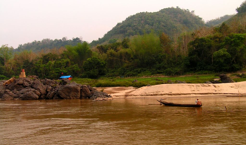 Laos - to Luang Prabang by boat 15