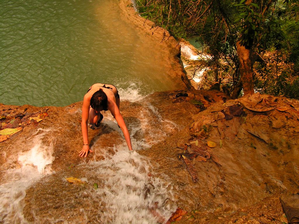 Laos - Paula climbing the Kouang Si waterfall