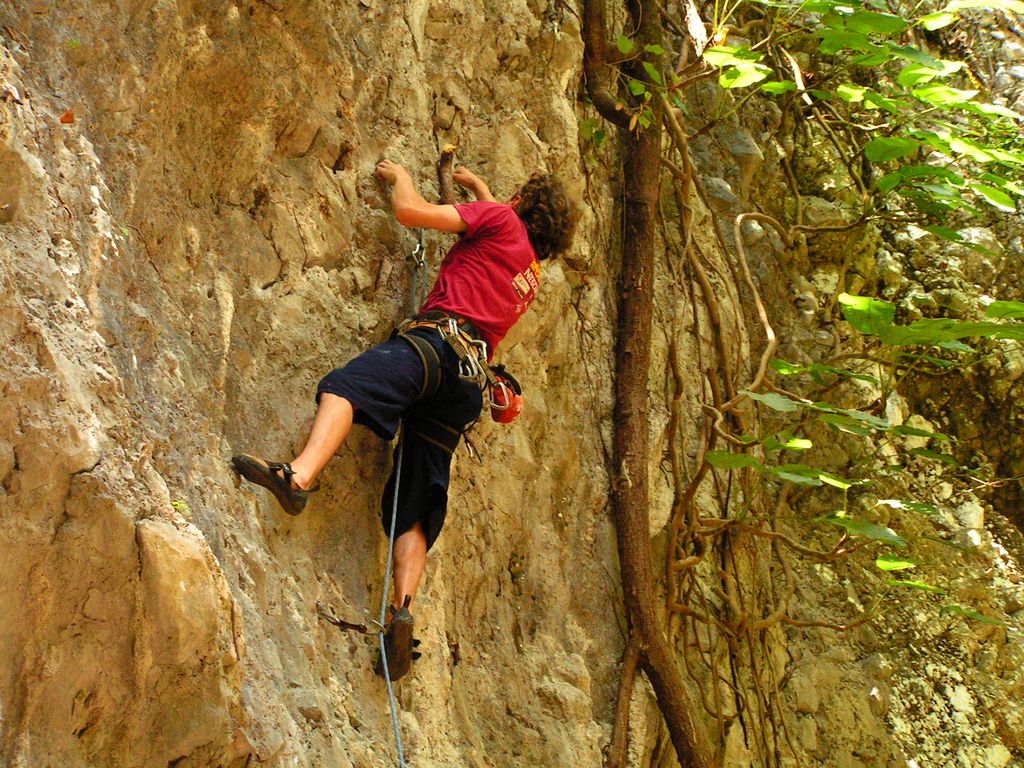 Laos - climbing in Van Vieng 05