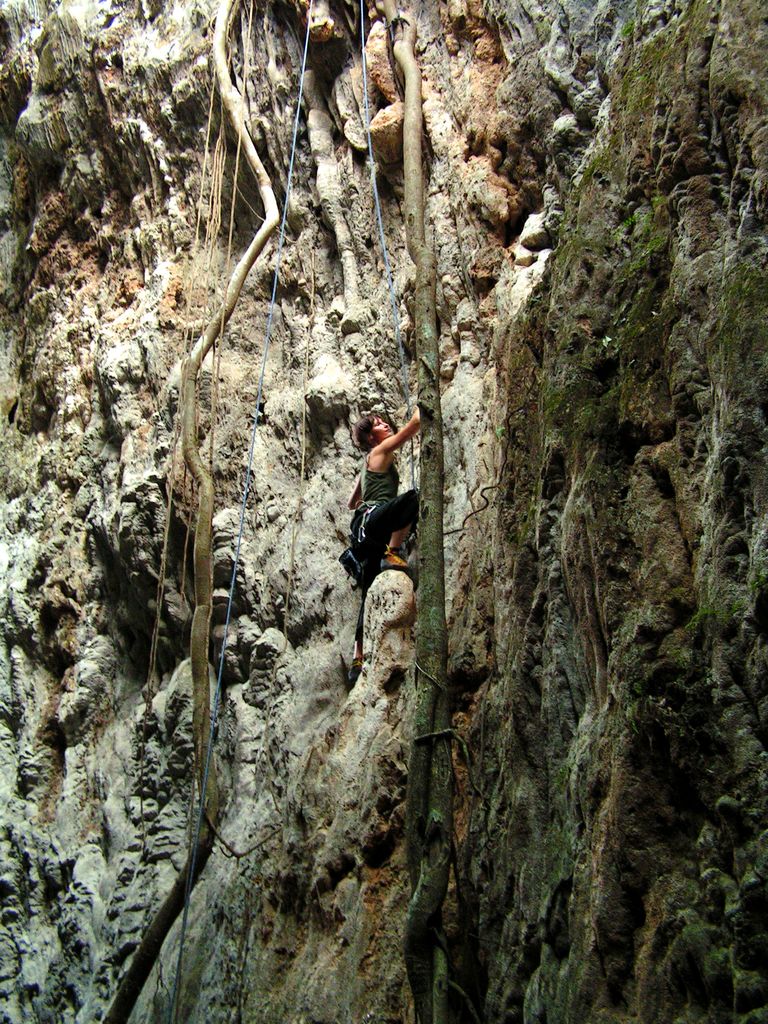 Laos - climbing in Van Vieng 10