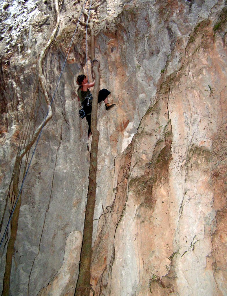Laos - climbing in Van Vieng 11