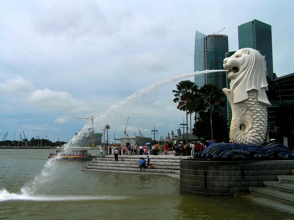 Singapore - the Merlin Statue