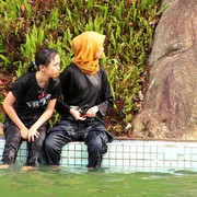 Malaysia - a swimming pool in Borneo 04