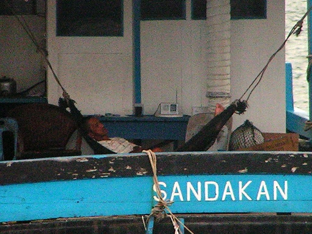 Malaysia - Borneo - a tired fisherman in Sandakan