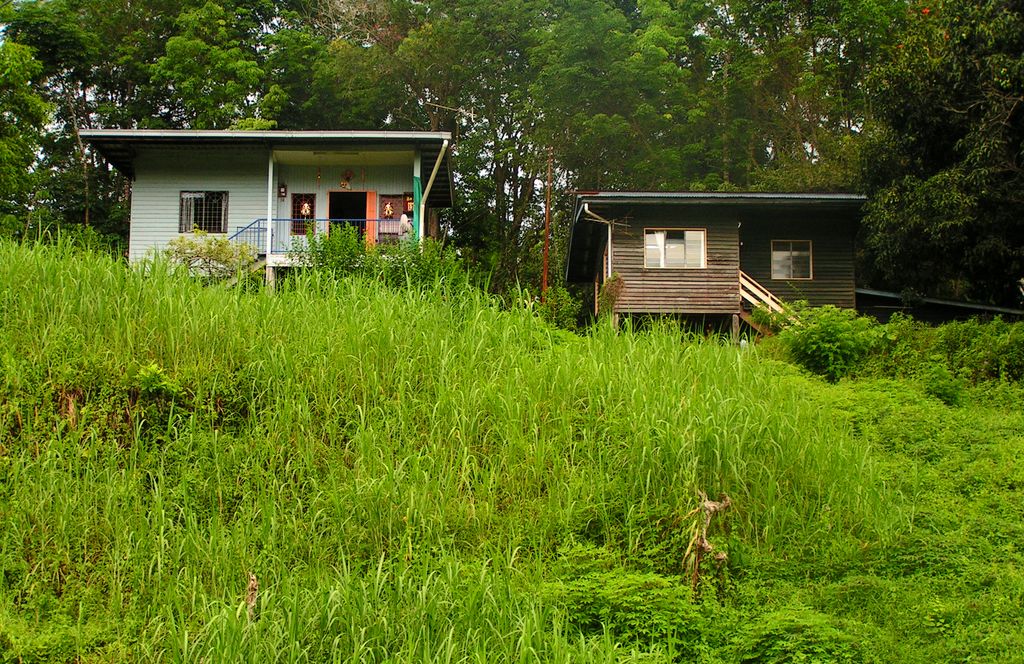 Malaysia - houses in Borneo