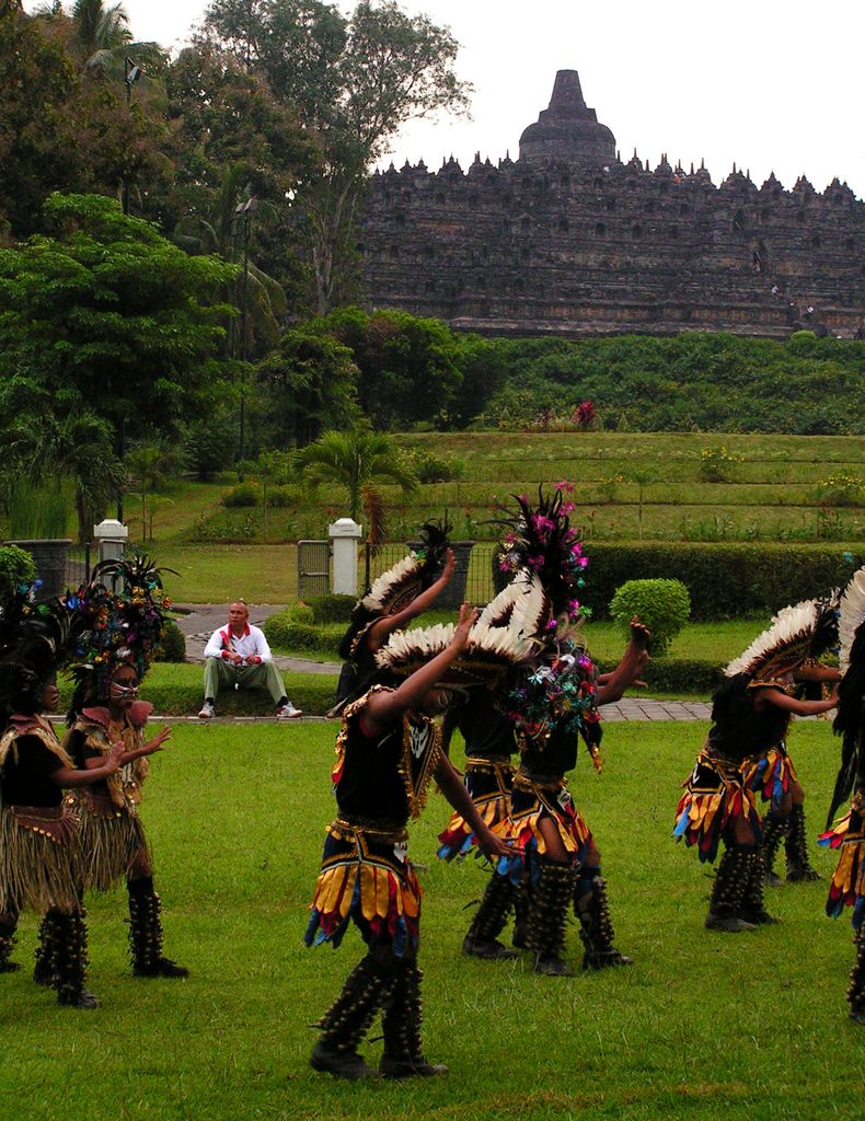 Indonesia - Javanese traditional dance 03