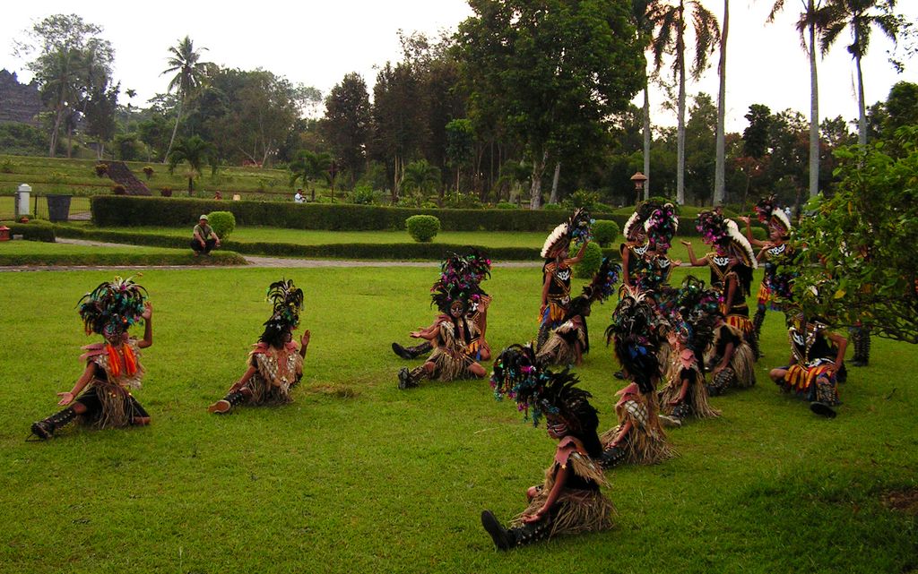 Indonesia - Javanese traditional dance 12