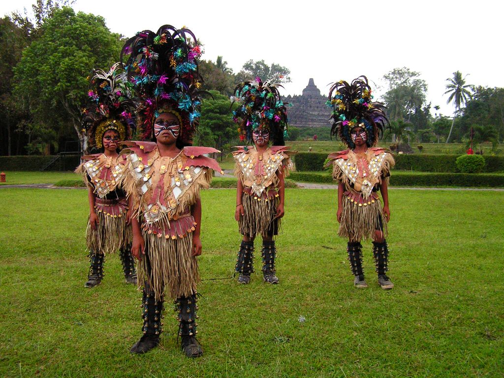 Indonesia - Javanese traditional dance 13