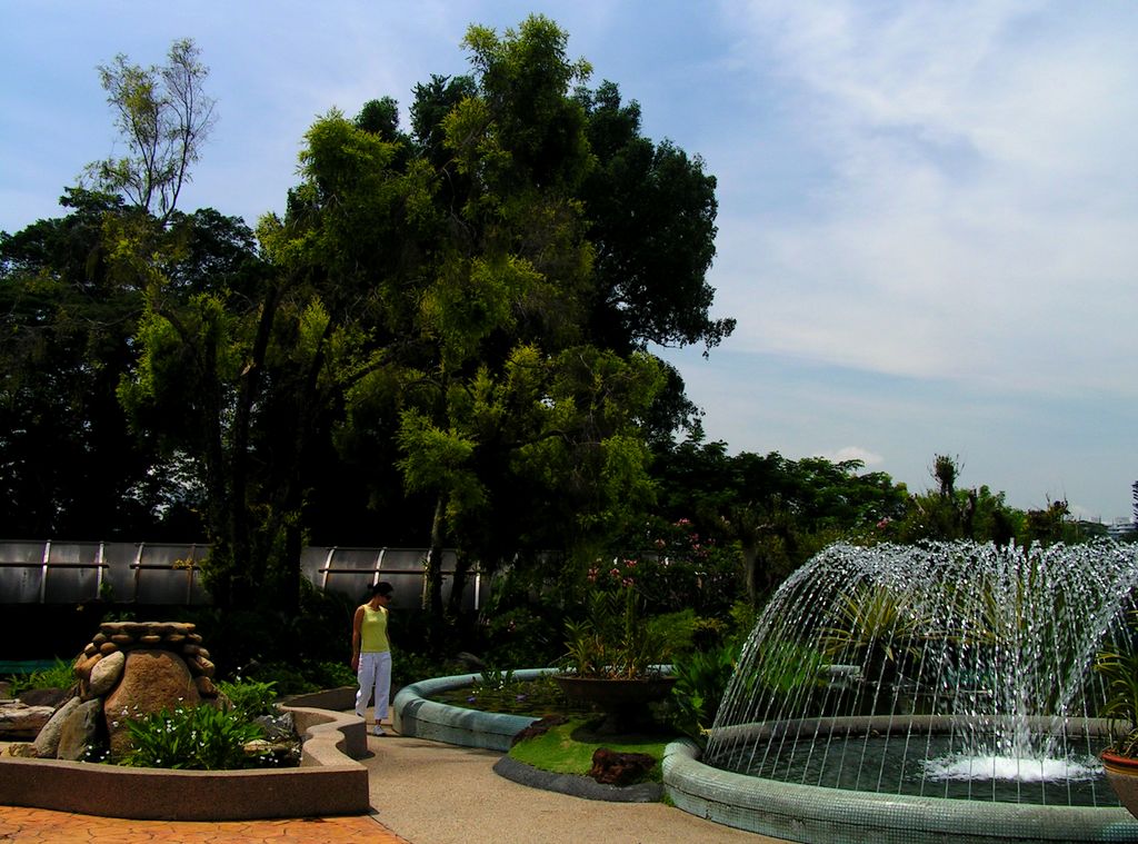 Malaysia - a lake garden in Kuala Lumpur 01