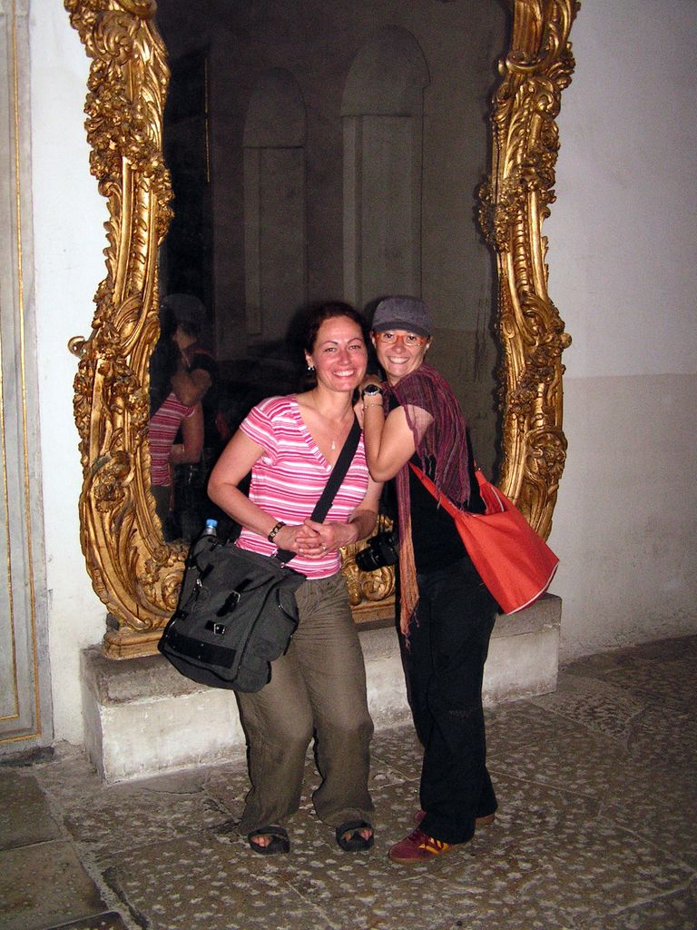 Turkey - Istanbul - Bea and Tereza in Harem (Topkapi Palace)