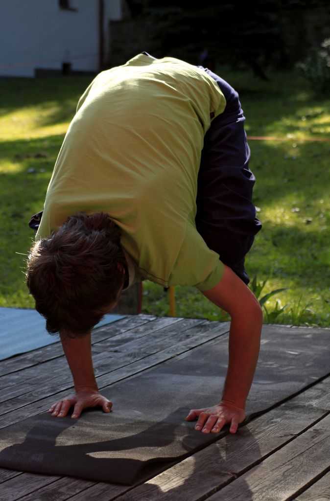 Czechia - Slackline festival - yoga session 05