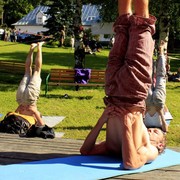 Czechia - Slackline festival - yoga session 06