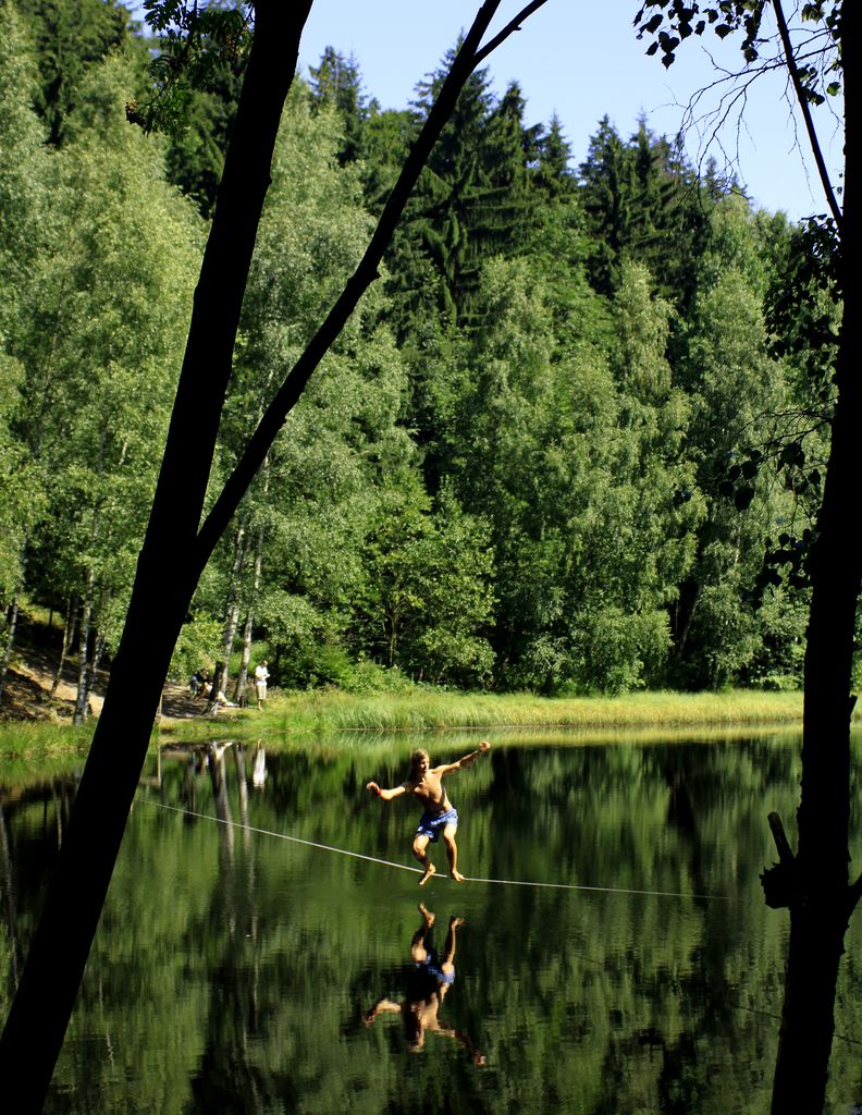 Czechia - Slackline festival - a waterline 01