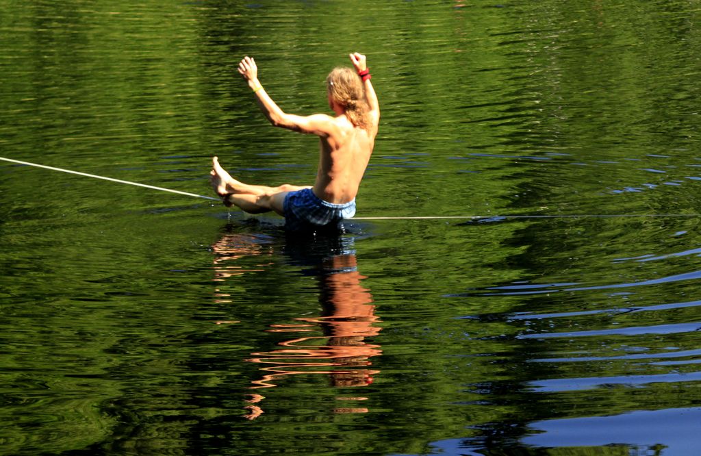 Czechia - Slackline festival - a waterline 04